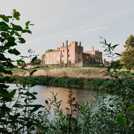 The Boar'S Head Hotel ฮาร์โรเกต ภายนอก รูปภาพ
