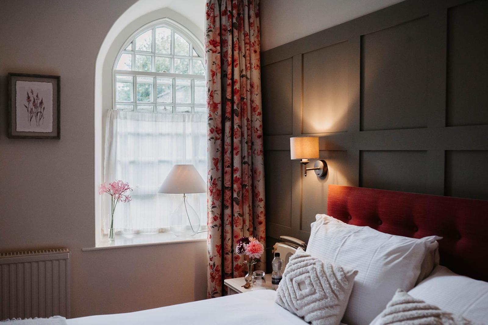 The Boar'S Head Hotel ฮาร์โรเกต ภายนอก รูปภาพ